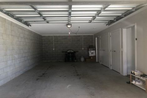 Photo of property in 20u6 Glanmire Road, Newlands, Wellington, 6037