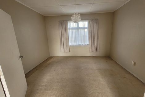 Photo of property in 136 Russell Street, Westport, 7825