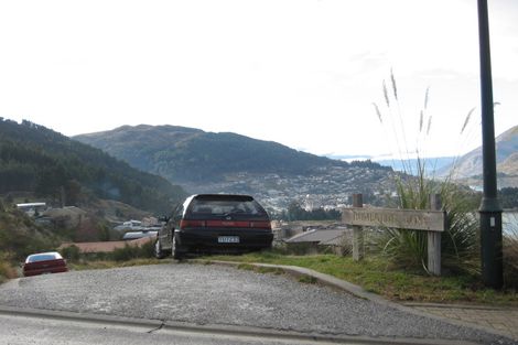 Photo of property in 4 Humboldt Lane, Fernhill, Queenstown, 9300