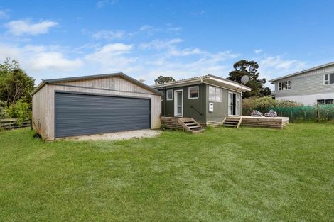 Photo of property in 2 Okahukura Road, Tapora, Wellsford, 0977