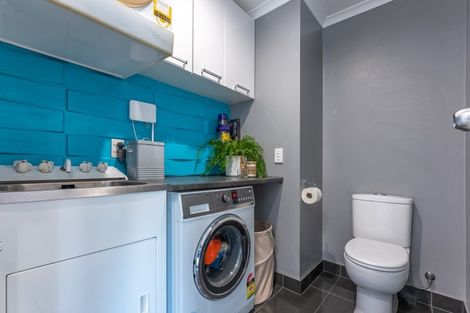 Photo of property in 1/26 Waiora Road, Stanmore Bay, Whangaparaoa, 0932