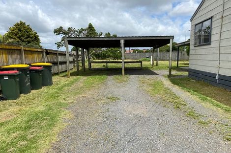 Photo of property in 17 Manuroa Road, Takanini, 2112