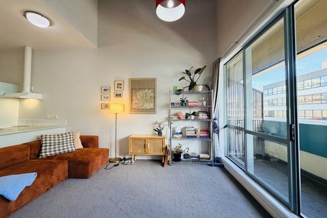 Photo of property in Metro Apartments, 7/220 Thorndon Quay, Pipitea, Wellington, 6011