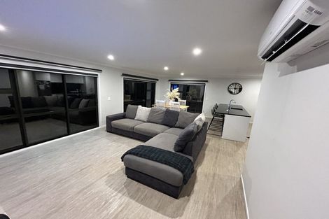 Photo of property in 17 Jack Vaughan Grove, Wainuiomata, Lower Hutt, 5014