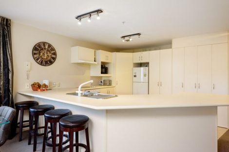 Photo of property in Mount Royal, 21/3 Maunganui Road, Mount Maunganui, 3116