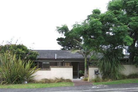 Photo of property in 19 Telstar Place, Beach Haven, Auckland, 0626