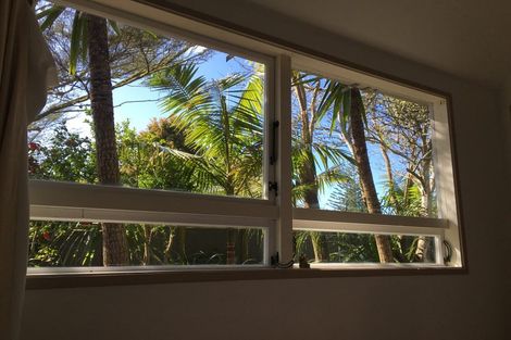 Photo of property in 22 Paramu Avenue, Birkdale, Auckland, 0626