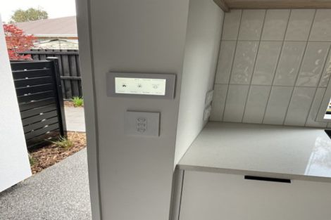 Photo of property in 9/24 Devonport Lane, St Albans, Christchurch, 8014