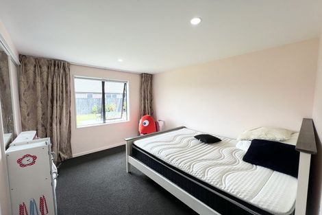 Photo of property in 34 Davaar Crescent, Broomfield, Christchurch, 8042