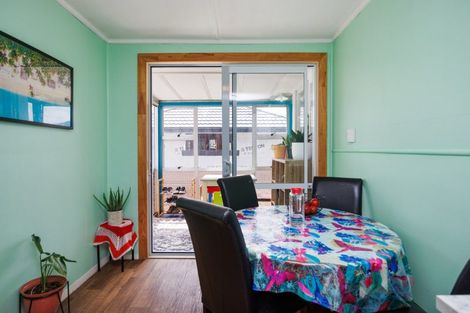 Photo of property in 16 Tyne Street, Roslyn, Palmerston North, 4414
