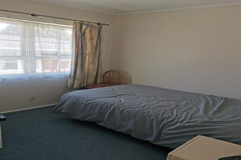 Photo of property in 14 Ellice Road, Totara Vale, Auckland, 0629