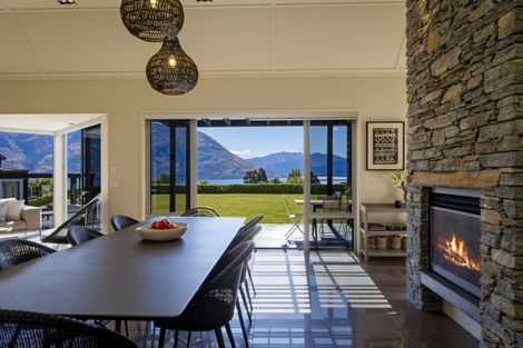 Photo of property in 11 Carlin Creek Drive, Drift Bay, Queenstown, 9371