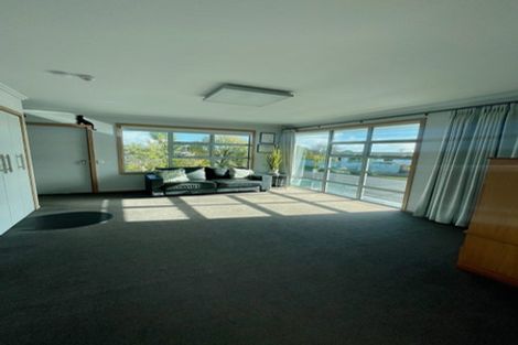 Photo of property in 22 Oriental Street, Welbourn, New Plymouth, 4312