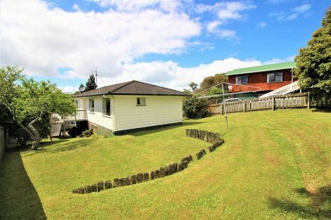 Photo of property in 37 South Lynn Road, Titirangi, Auckland, 0604