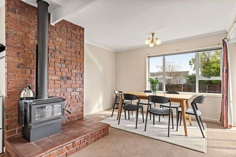 Photo of property in 15 Pembroke Street, Avondale, Christchurch, 8061