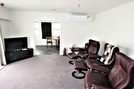 Photo of property in 77 Domett Street, Westport, 7825