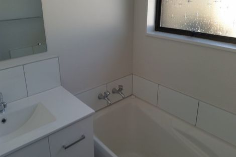 Photo of property in 60 Hillcrest Drive, Kelvin Grove, Palmerston North, 4414