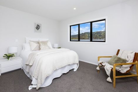 Photo of property in 42a Moeraki Road, Maoribank, Upper Hutt, 5018