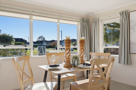 Photo of property in 8 Montrose Place, Pyes Pa, Tauranga, 3112