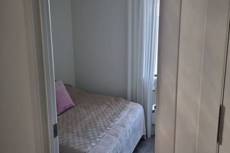 Photo of property in 2/8 New Street, Nelson, 7010