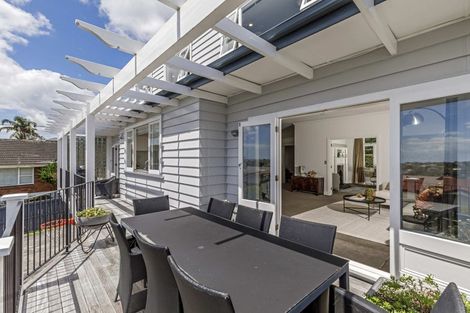 Photo of property in 1/41 East Coast Road, Milford, Auckland, 0620