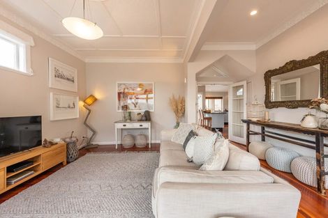 Photo of property in 15 Hay Street, Oriental Bay, Wellington, 6011