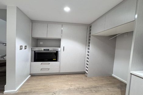 Photo of property in 13 Meritage Lane, Te Atatu South, Auckland, 0610