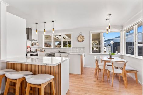 Photo of property in 7 Harlech Street, Levin, 5510