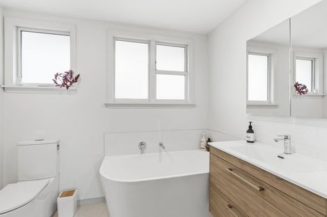 Photo of property in 72 Merrin Street, Avonhead, Christchurch, 8042