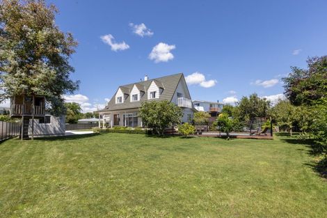 Photo of property in 32 Lucknow Road, Havelock North, 4130