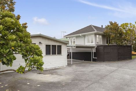 Photo of property in 1 Kotuku Street, Te Atatu Peninsula, Auckland, 0610
