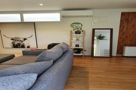 Photo of property in 17 Hayley Lane, East Tamaki Heights, Auckland, 2016