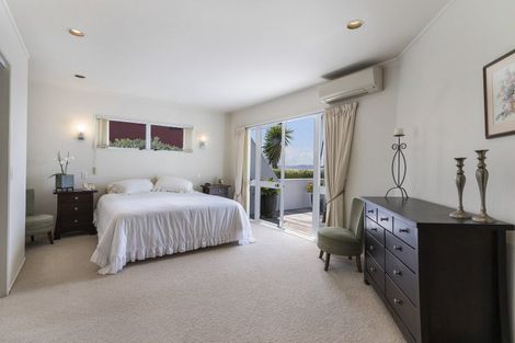 Photo of property in 4 Pacific Parade, Army Bay, Whangaparaoa, 0930