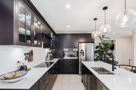 Photo of property in 17 Matepu Crescent, Pyes Pa, Tauranga, 3112