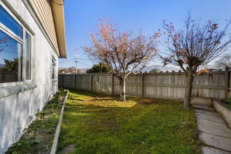 Photo of property in 25 Donegal Street, Cromwell, 9310