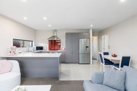 Photo of property in 15a Te Whenu Crescent, Marshland, Christchurch, 8083