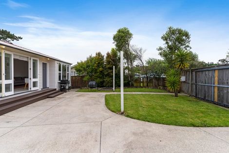 Photo of property in 59 Taurus Crescent, Beach Haven, Auckland, 0626