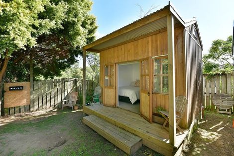 Photo of property in 25 Kowhai Street, Helensville, 0800