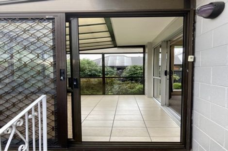 Photo of property in 50 Chipping Lane, Redwood, Christchurch, 8051