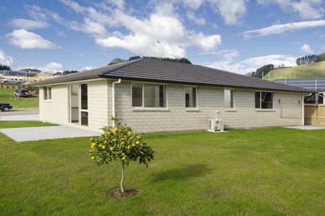 Photo of property in 170 Ballintoy Park Drive, Welcome Bay, Tauranga, 3175