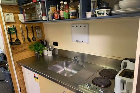 Photo of property in Basin Reserve Complex, 7/4 Sussex Street, Mount Cook, Wellington, 6021