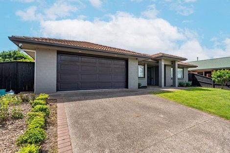 Photo of property in 17 Burgundy Court, Rototuna, Hamilton, 3210