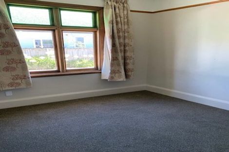 Photo of property in 17 Lyndon Street, Riccarton, Christchurch, 8011