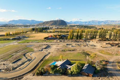 Photo of property in 32 Sarahs Hill, Hahei, Whitianga, 3591