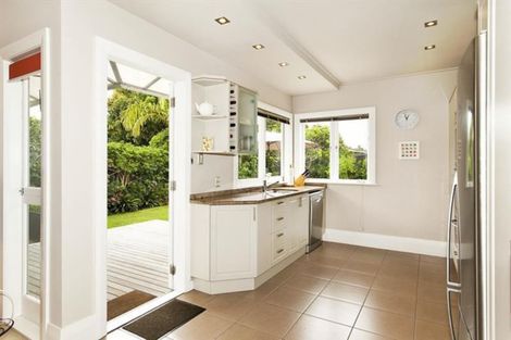 Photo of property in 10 Garden Terrace, Devonport, Auckland, 0624