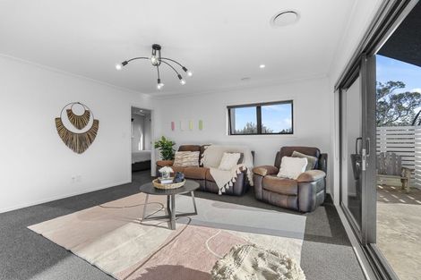 Photo of property in 23 Dreaver Drive, Waitara, 4320