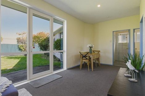Photo of property in 18 Delph Street, Avonhead, Christchurch, 8042