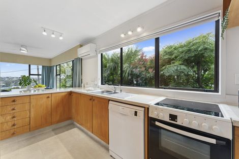 Photo of property in 1/2 Kowhai Road, Campbells Bay, Auckland, 0630