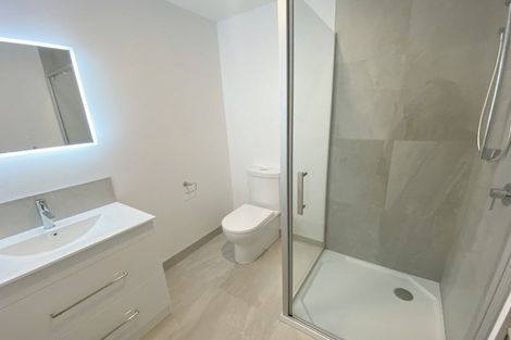 Photo of property in 4/21 Frederick Street, Waltham, Christchurch, 8011