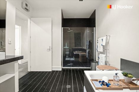 Photo of property in 2/49 Bond Street, Dunedin Central, Dunedin, 9016